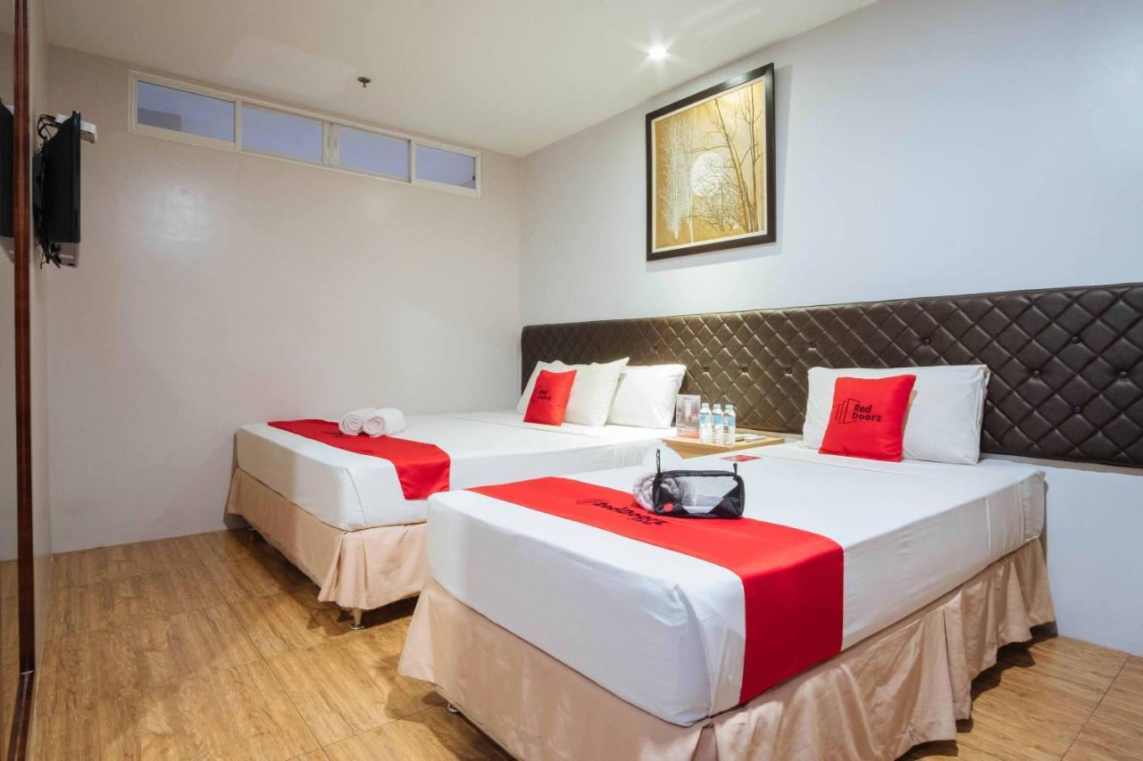 Reddoorz Plus Near Cebu Capitol Hotel Екстериор снимка